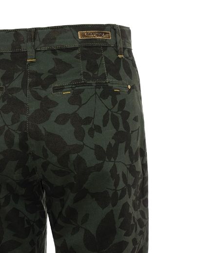 Picture of Sandy trousers with leave print on green