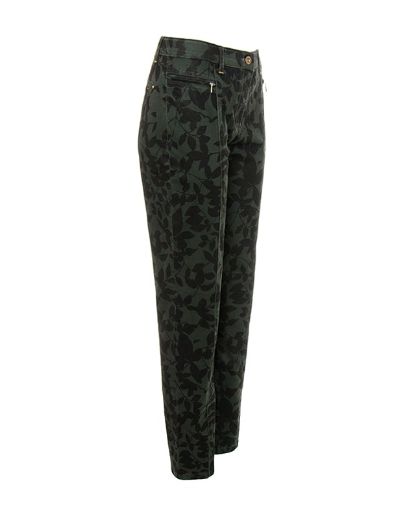 Picture of Sandy trousers with leave print on green