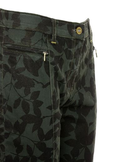 Picture of Sandy trousers with leave print on green