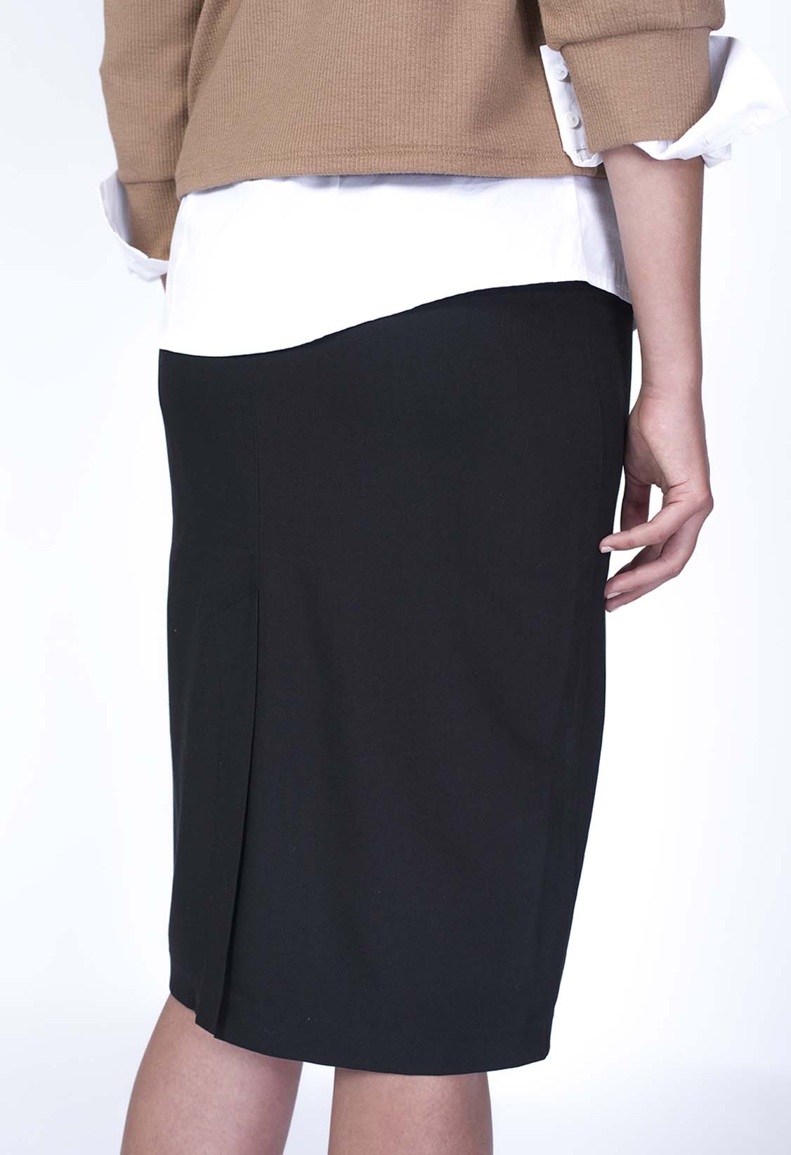 Minimalist Slit Pencil Skirt