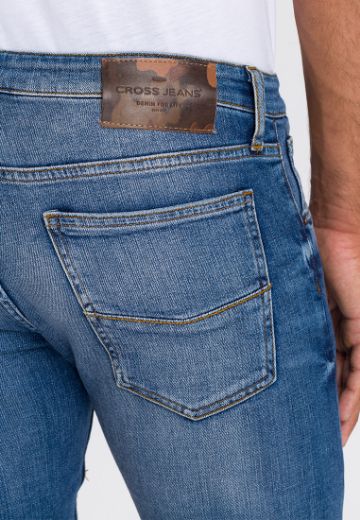 Image de Cross Jeans Damien Slim Fit L36/38, bleu clair moyen utilisé