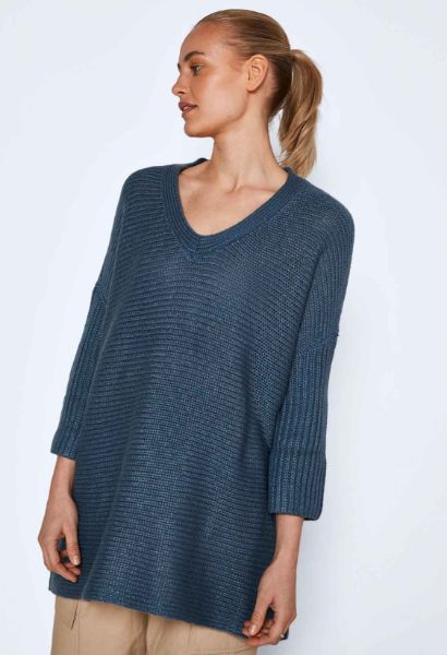 Agrandir l'image de NM Vero Moda Tall Vera Pull en maille à col en V et manches 3/4 Image de NM Vero Moda Tall Vera Pull en maille à col en V et manches 3/4