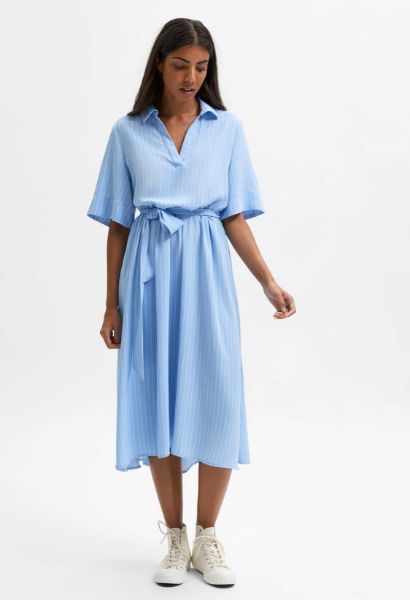 Agrandir l'image de SLF Vero Moda Tall Robe Mi-Longue Rhonda, bleu clair Image de SLF Vero Moda Tall Robe Mi-Longue Rhonda, bleu clair