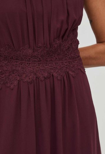 Image de VILA Vero Moda Tall Milina Halterneck Maxi Robe, winestasting