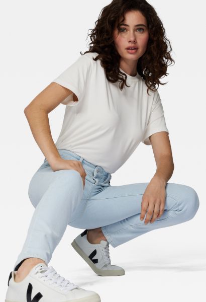 Agrandir l'image de Mavi Jeans Sophie Slim Fit L34 & L36 pouce, denim bleaché Image de Mavi Jeans Sophie Slim Fit L34 & L36 pouce, denim bleaché