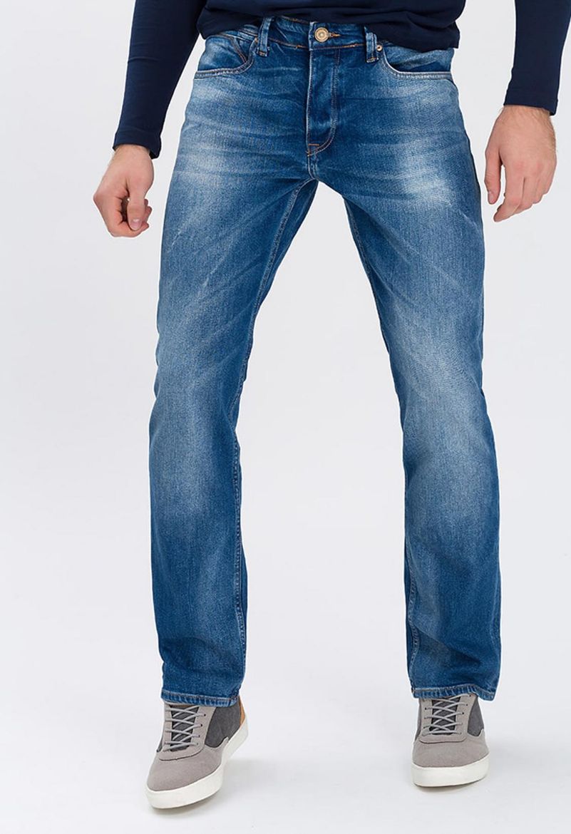 Bild von Cross Jeans Dylan Regular Fit L38 Inch, mid blue