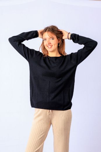 I LOVE TALL fashion for tall people. Women s knitted jumper in tall size black and pink