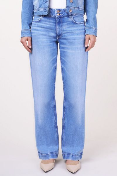 Agrandir l'image de Tall Femme Jean Judy Jambe Ample Longueur 37 Inch, bleu clair Image de Tall Femme Jean Judy Jambe Ample Longueur 37 Inch, bleu clair