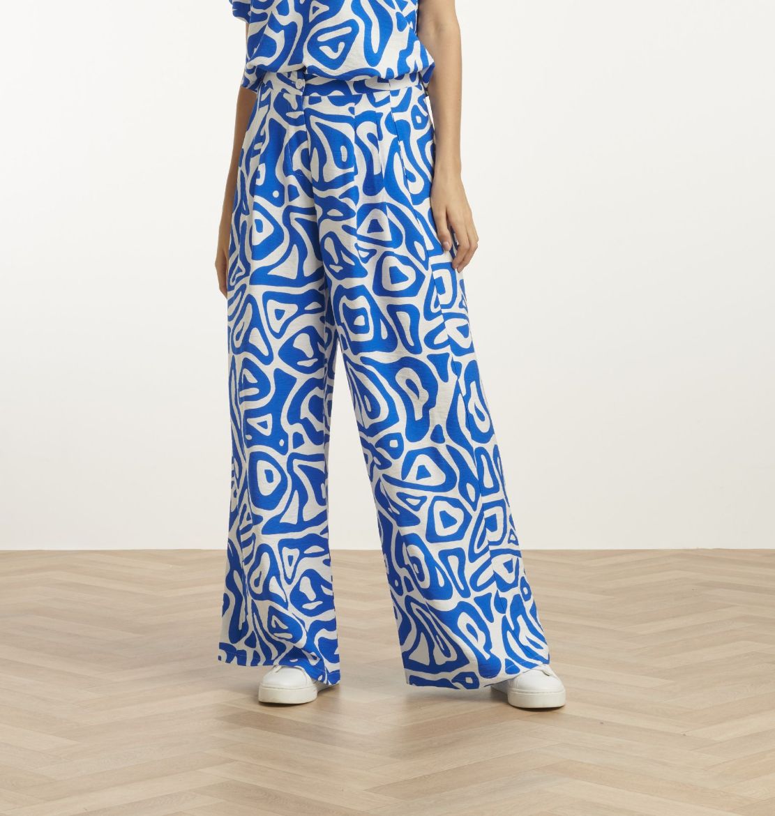 Picture of Tall Ladies Wide Leg Trousers L37 Inch, cobalt blue print