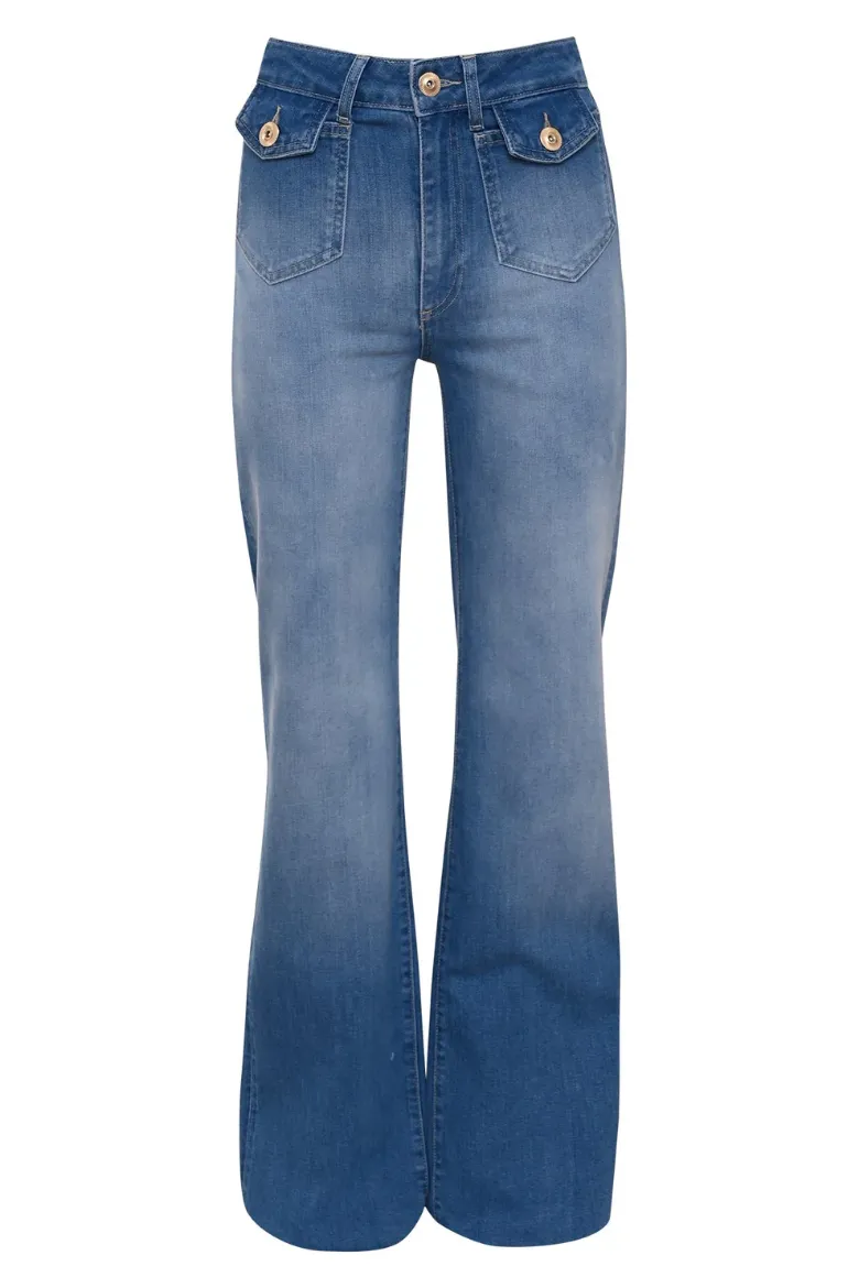 Image de Tall femmes Jean  taille Bobby Pocket, coupe semi-large, 34 et 36 pouces, bleu vif